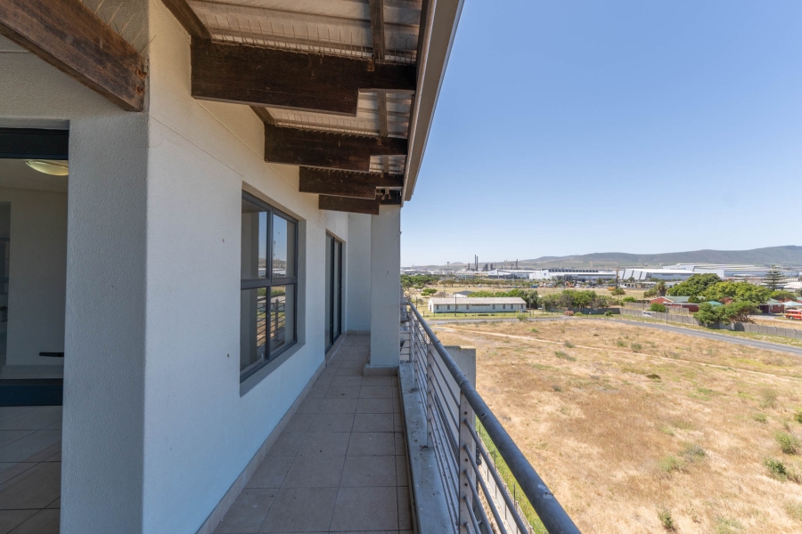 2 Bedroom Property for Sale in Royal Ascot Western Cape